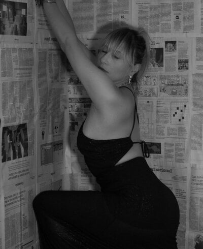 JessicaMuse Female Colombianmilfs Online Cam Chat