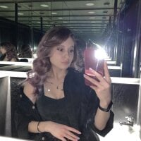 FeelMeFelicity's Offline Chat Room
