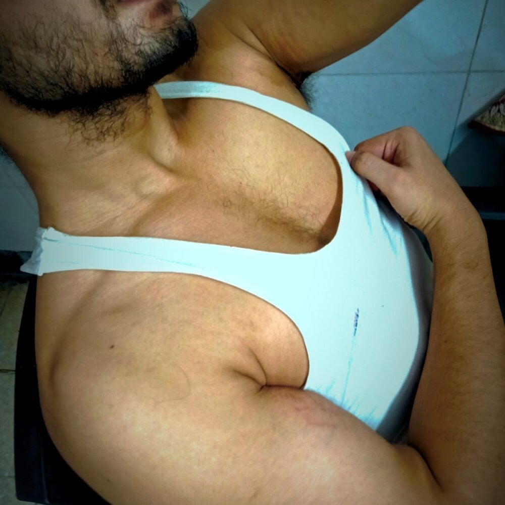 master_daddy03 from stripchat