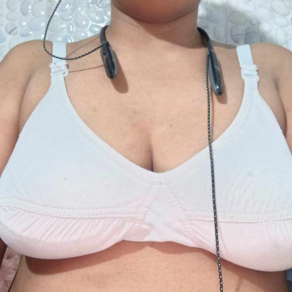 cheapadultsexcams.com khushi-20 livesex profile in a-place-full-of-love-en-un-lugar-lleno-de-amor cams