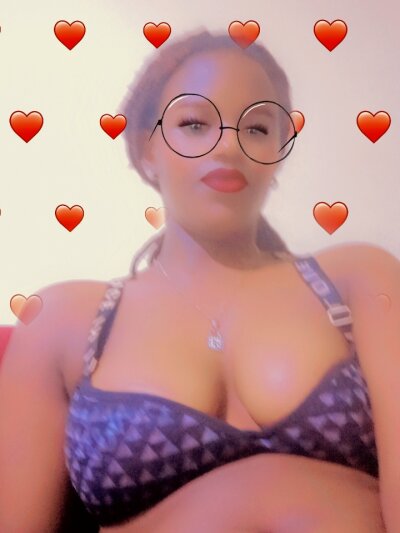 Hazel_blac on StripChat