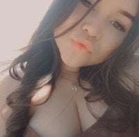 valerie_squirts' Offline Chat Room