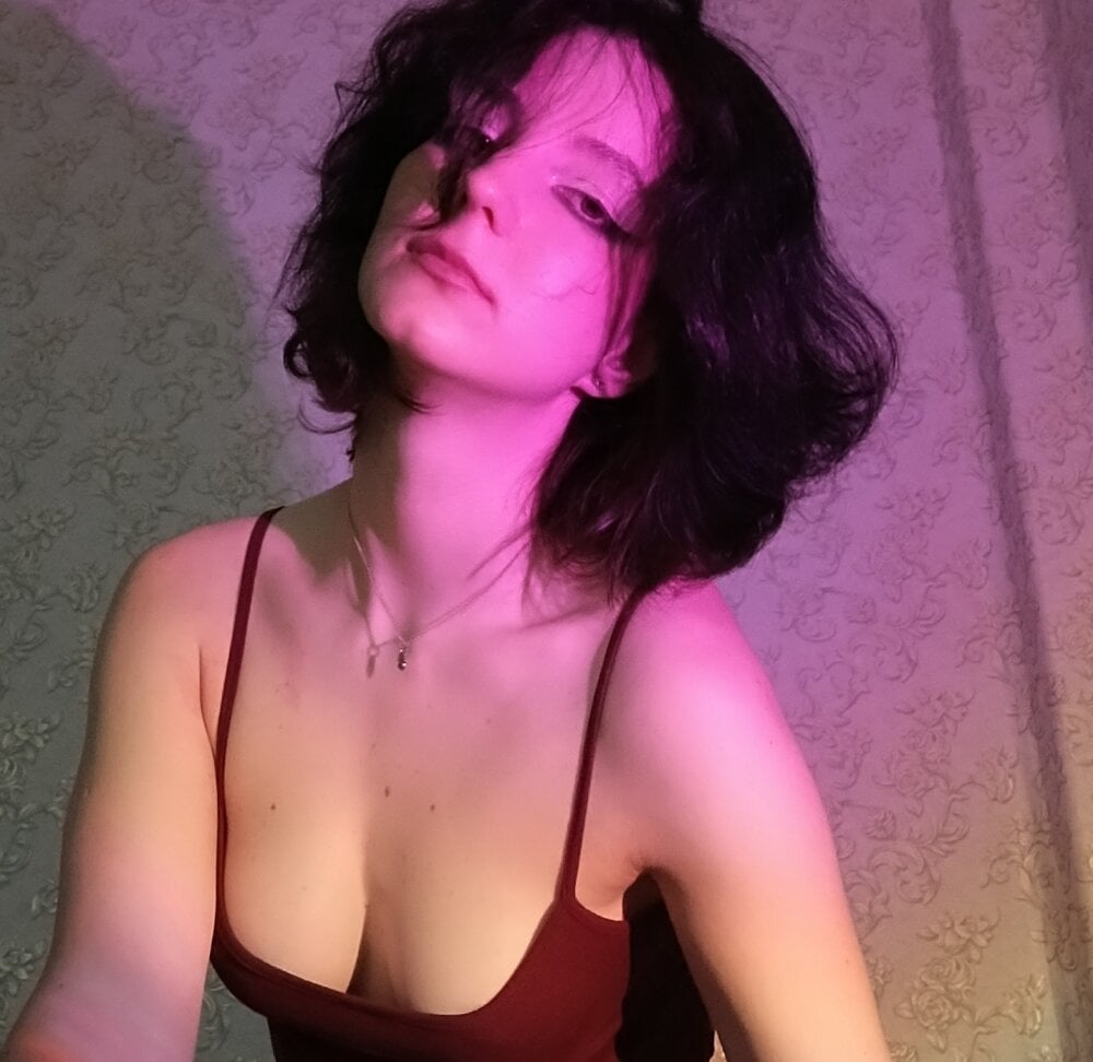 Cam girl Ctrl_V_Desire