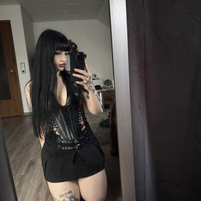 JadeLatexxx Couple Squirtwhite Nude Webcam