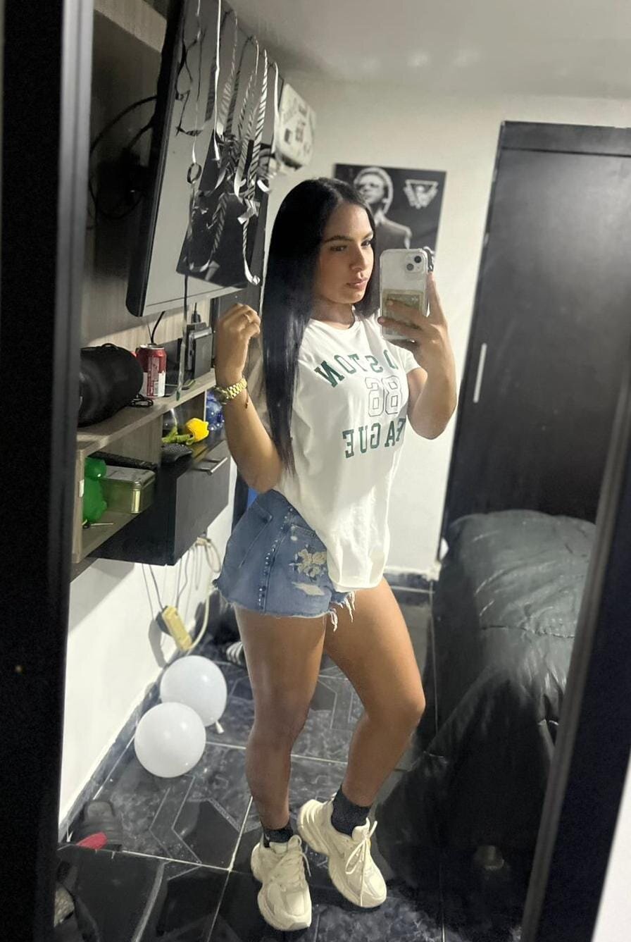 julieta_cox1