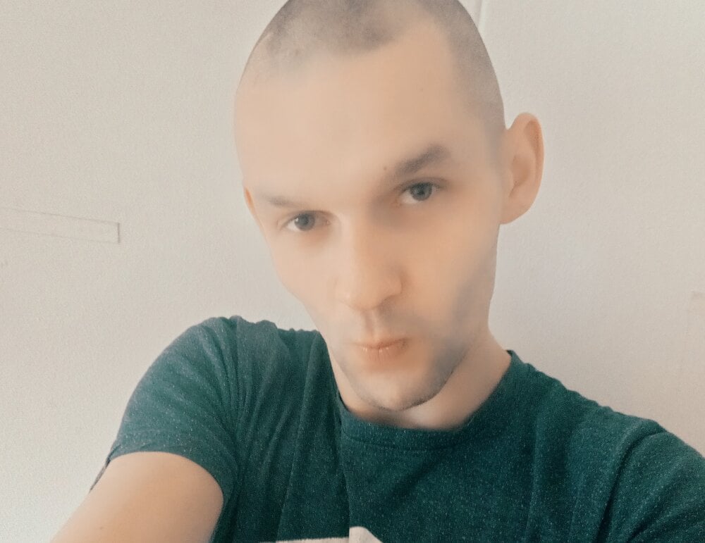 NapaleniecMega's Offline Chat Room