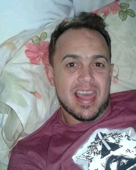 cadelinhasubH: συνομιλία ΧΧΧ εκτός σύνδεσης