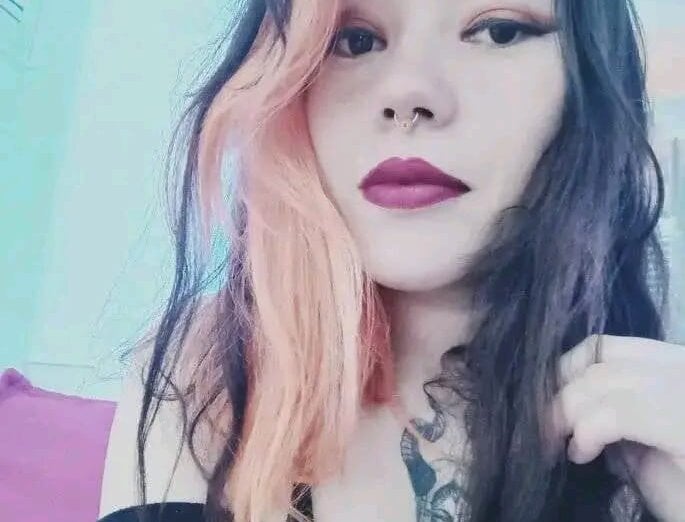 watchgirlcam.com angeline_thompson livesex profile in bisexual cams