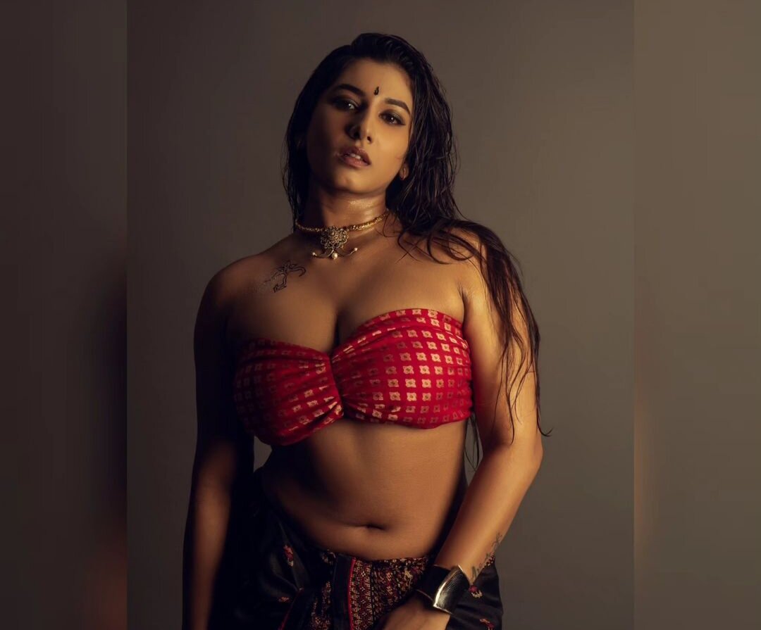 Niharika_mallu