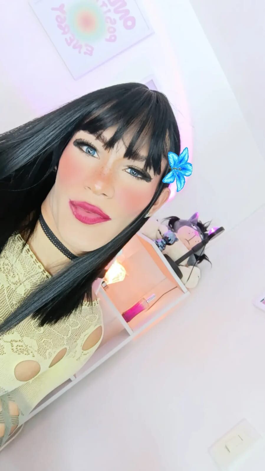 Hallie_Anniee
