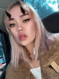 mallivia's Offline Chat Room