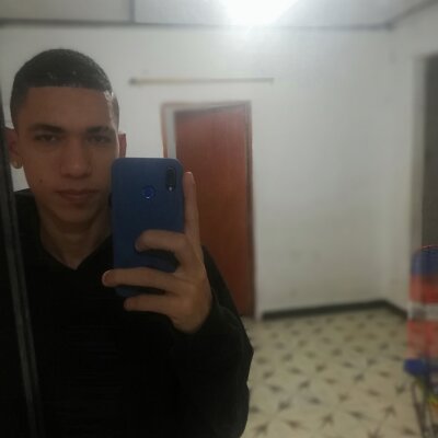 skinnyteo29 from stripchat