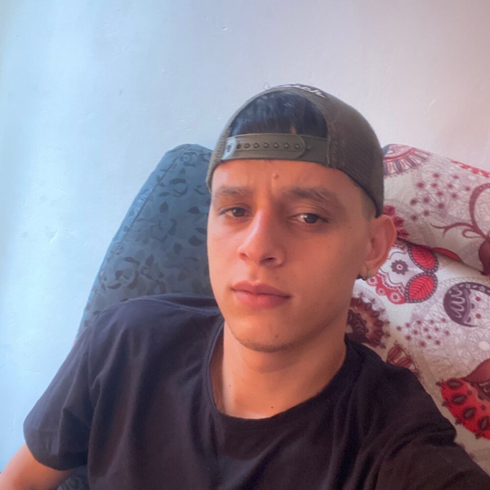 sayago00's Offline XXX Chat