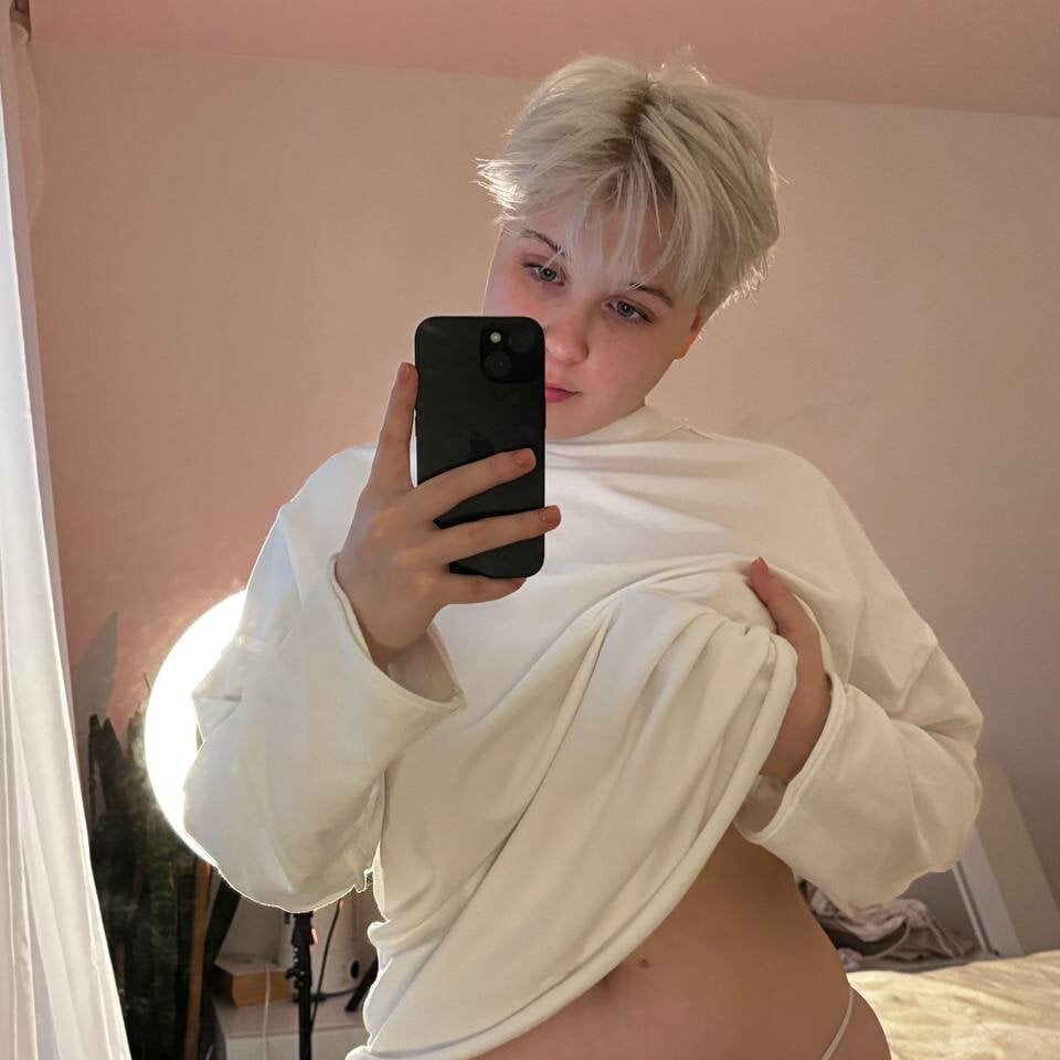 sexlivecamsites.com steffisun livesex profile in ssa cams