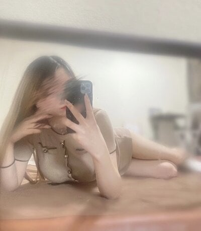 Asuka_o0 Female Brunettesteens Online Cam Strip