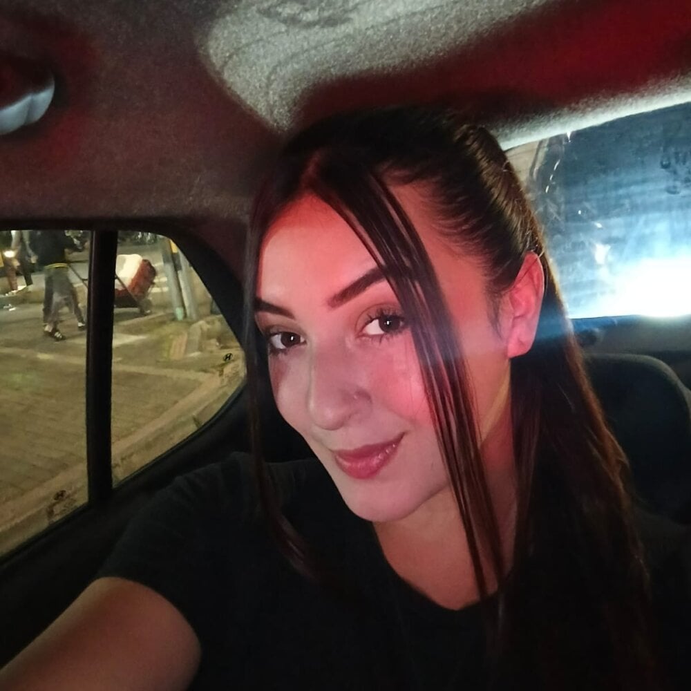 badgirlwebcam.com liaa-12 livesex profile in bisexual cams