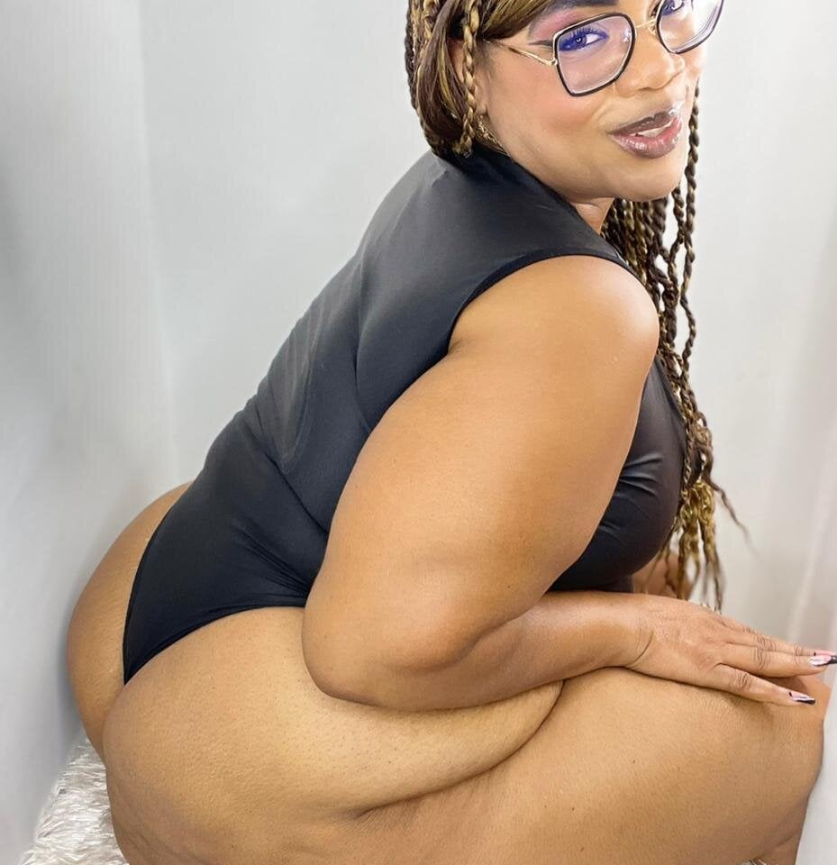 livesex.fan aranzalatinblaks1 livesex profile in i-dont-cam-here-much-anymore-but-i-will-pop-on-at-random-times cams