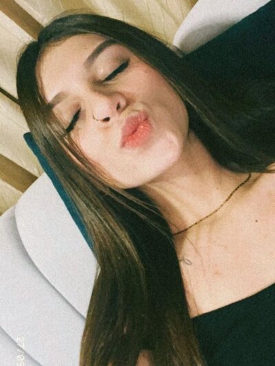 Alison_ml10 🐂 live online cam