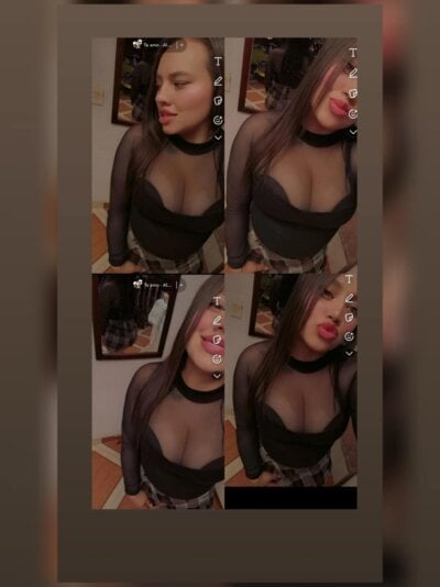 Xiia Couple Spanishspeaking Live Cam Naked
