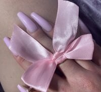 FavoriteKira's webcam live show