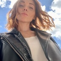 Alinka_red's Offline Chat Room