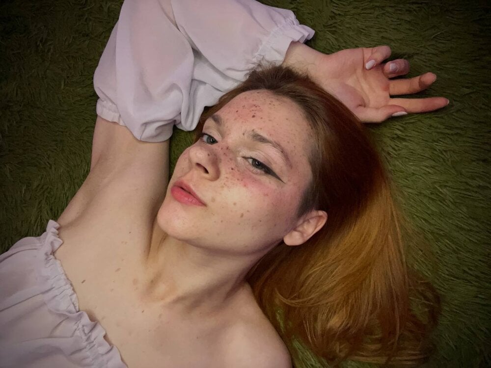 Live sex webcam photo for MariamAven #289984981