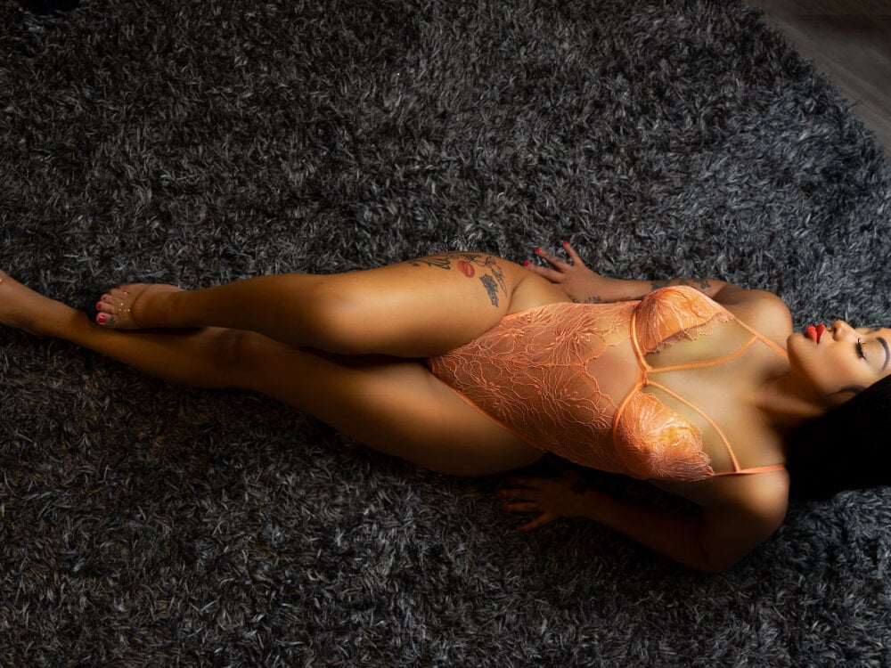 myliveeroticcams.com goddesschloemacc livesex profile in in-a-galaxy-far-far-away cams