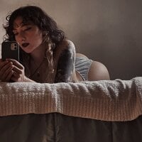mxxamber's Offline Chat Room