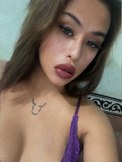 JhemDELUXE