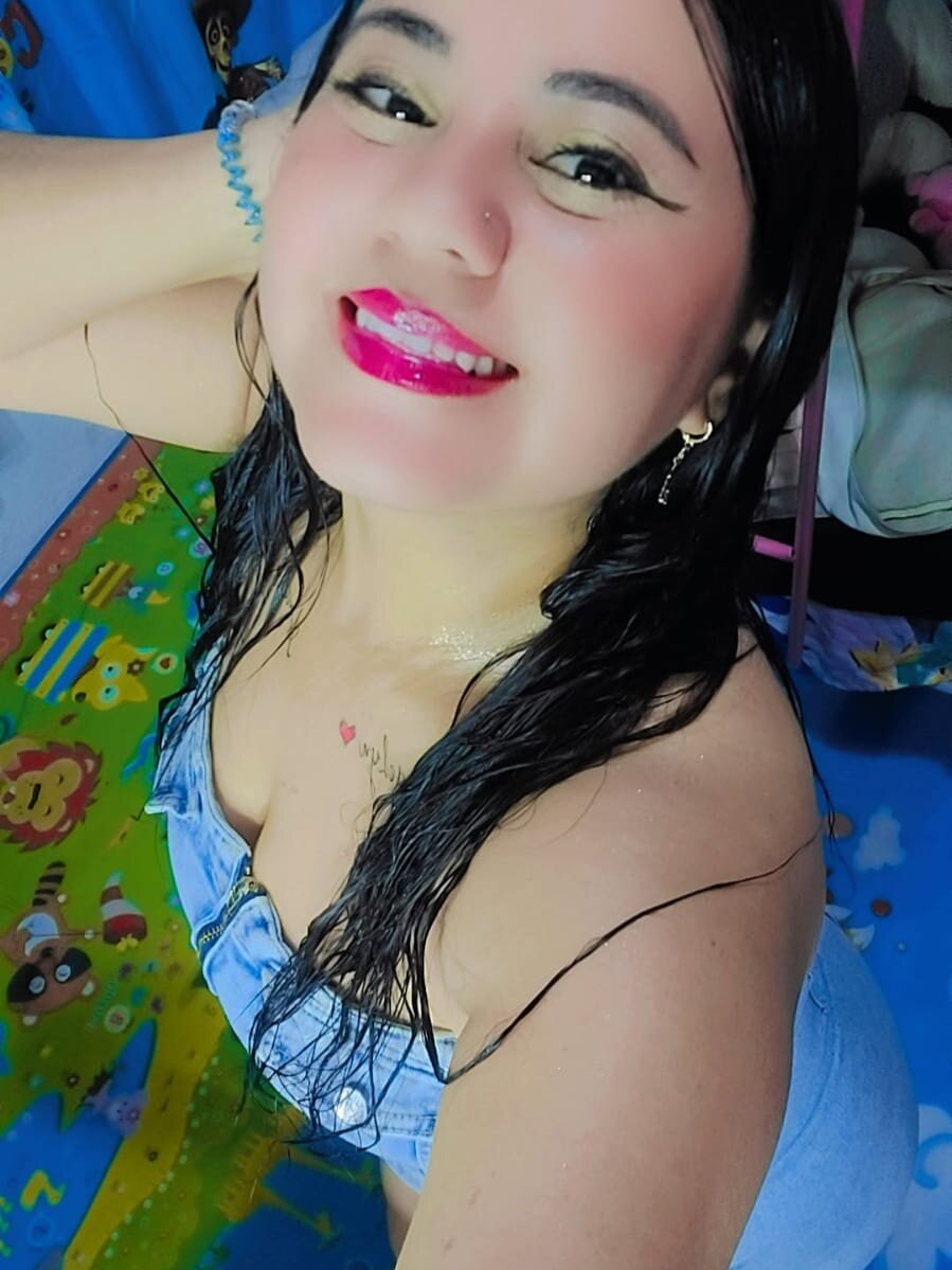 cheapadultsexcams.com anastasia_pearl_ livesex profile in bisexual cams