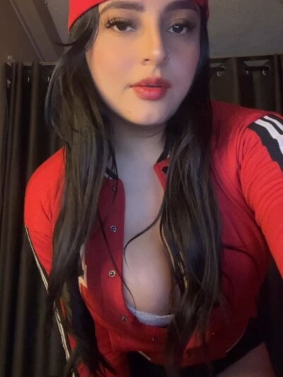 scarlette_desire from stripchat