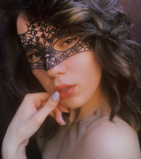 Mirabella_Ray's Offline XXX Chat