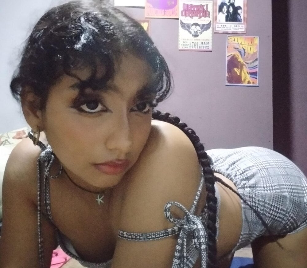 stripchat karol_soft webcam profile pic via maturelivesexcams.com