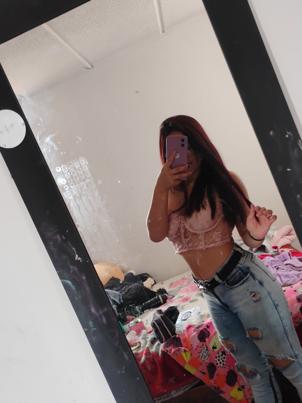 sexcam-girls.com martina_007 livesex profile in in-the-palm-of-your-hands cams