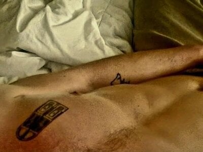 Launt-L1 Male Brunette Live Webcam Sex