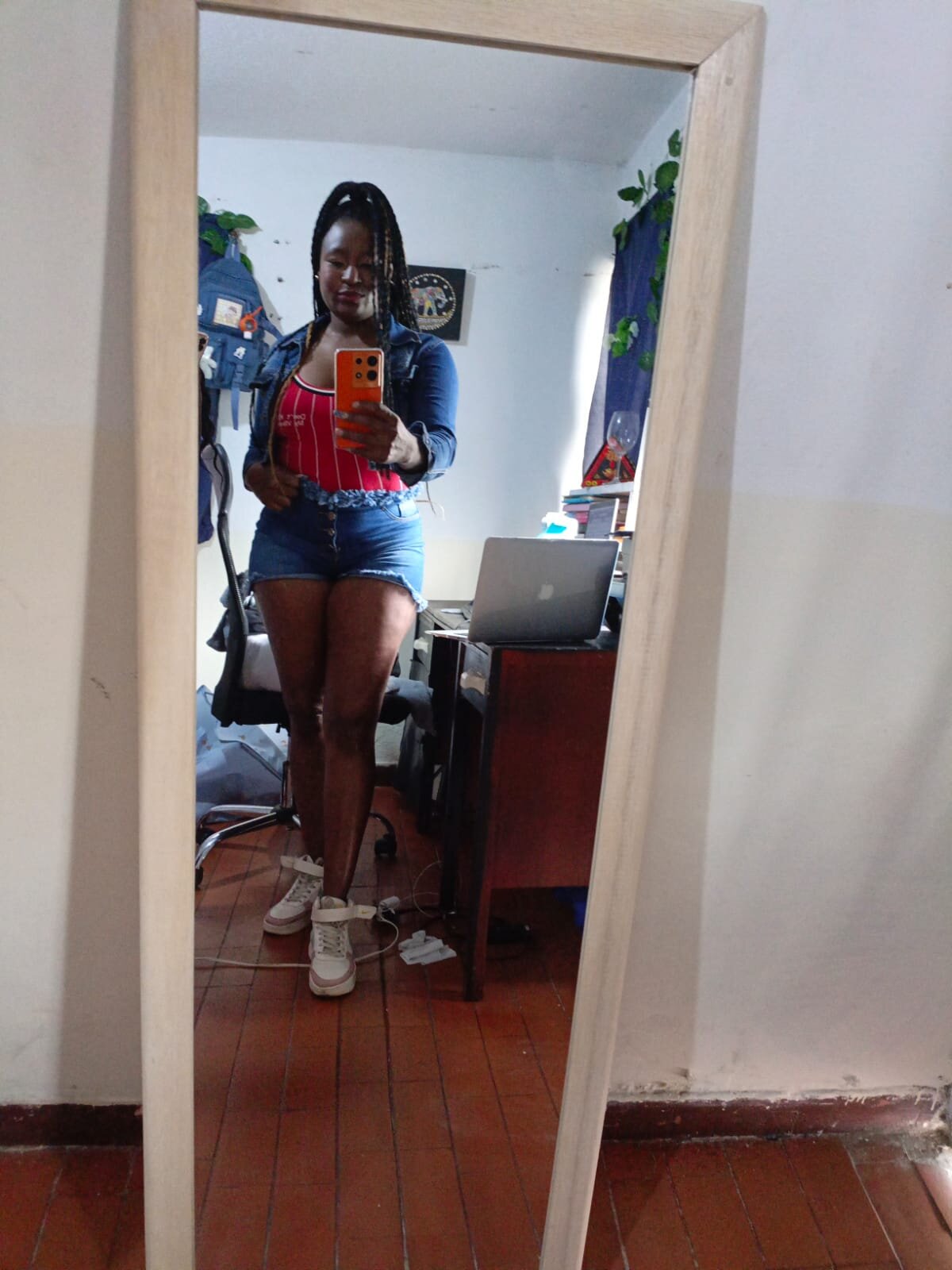 Amber_Laane