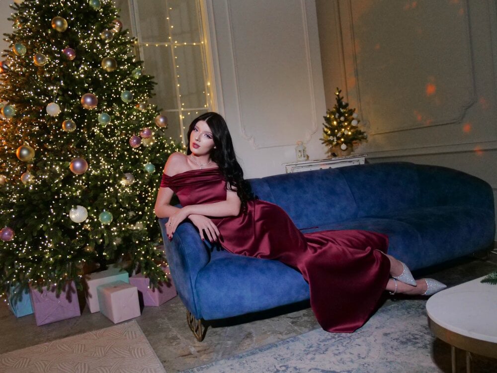 mega-camsex.net roxyhopper livesex profile in forest-of-light-or-not cams