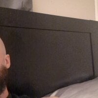 xstripcouplex's Offline Chat Room