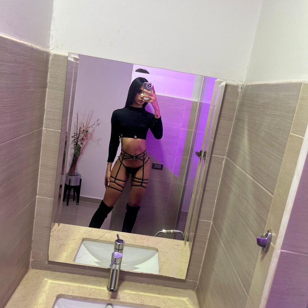 Valeryhotsex offline XXX-chatje