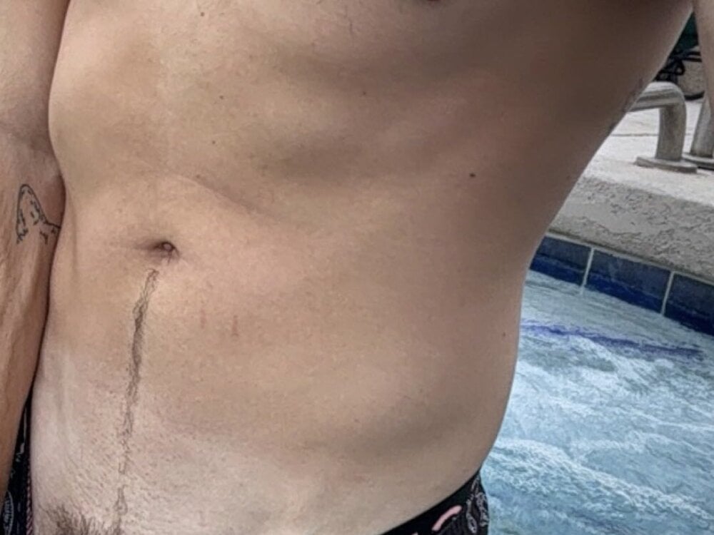 str8collegebro's Offline XXX Chat