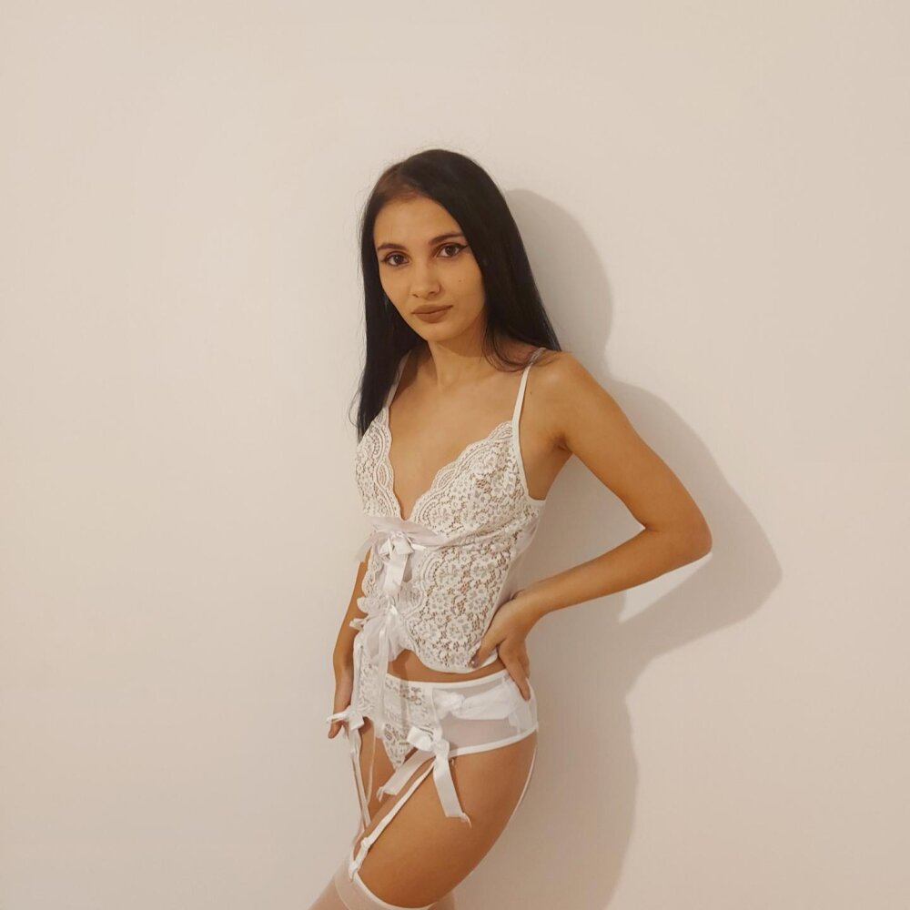 adelasweet webcam livesex profile in chaturbate-web cams