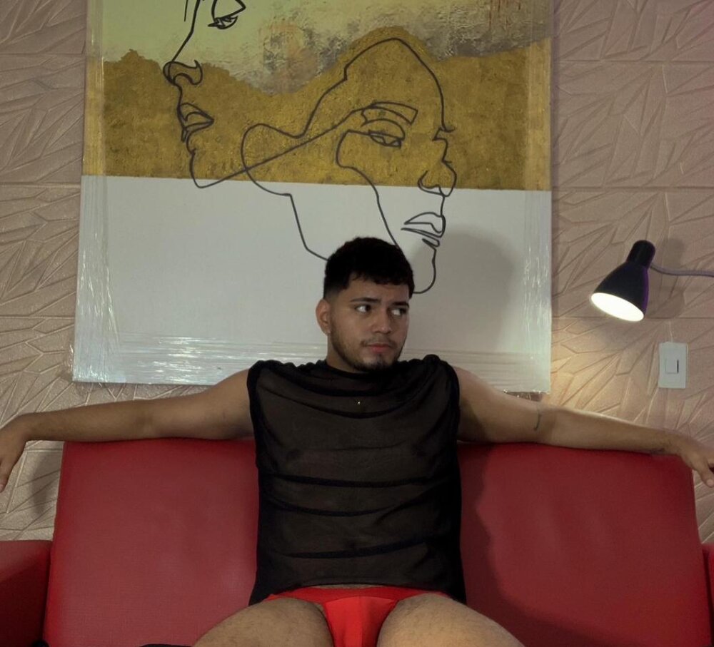 Live sex webcam photo for erique_villa #289856970