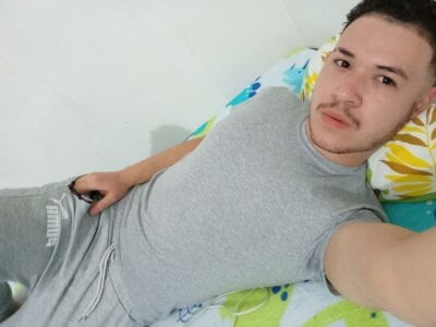 Luca_018 - Stripchat Boy 