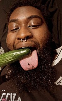 FluffyTingz's Offline Chat Room