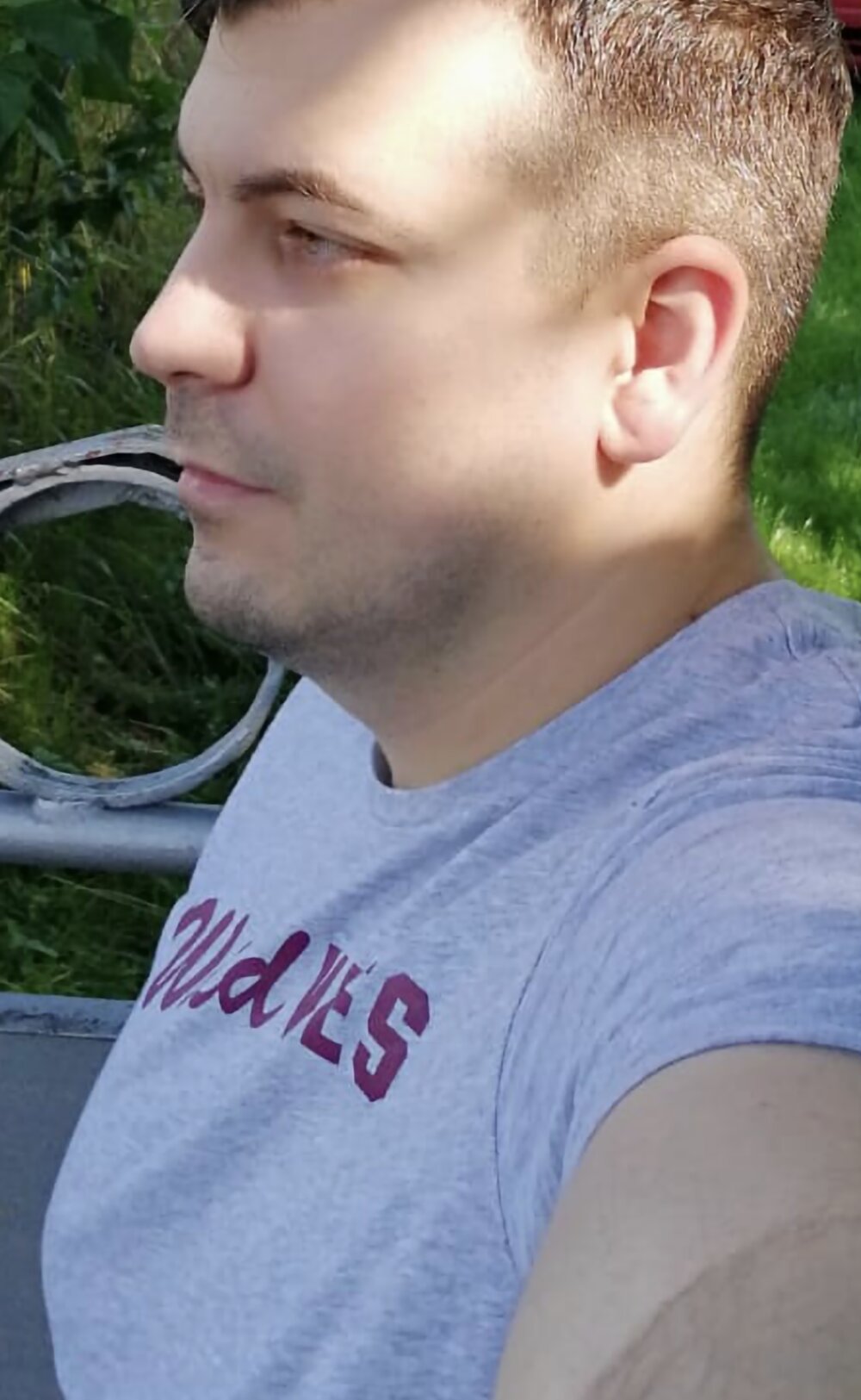 Johnnyloverboy profile