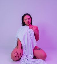 NikollMonroe's Offline Chat Room