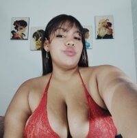 ChanelHot01's Offline XXX Chat