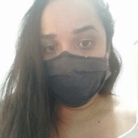 Bruna2828's Offline Chat Room