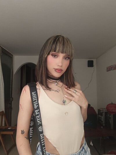 Zohet_kriss Female Student Porn Cam