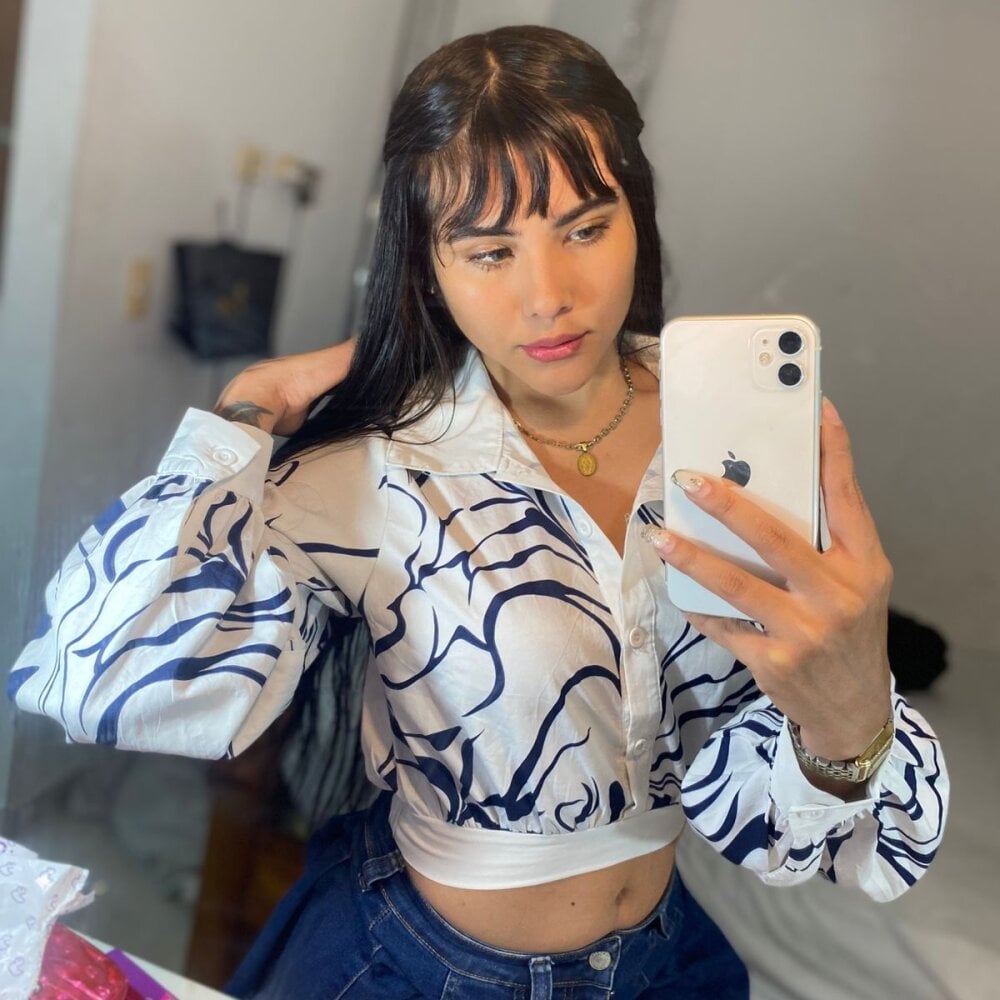 Daniela_Martinez_ Live XXX-Chat